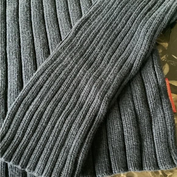 Vintage Y2K Abercrombie &Fitch men’s blue v-neck ribbed muscle sweater size m - Picture 5 of 7